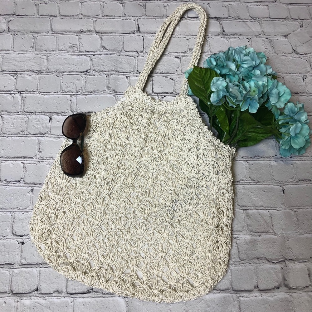 SOLD ⭐️ Cream and silver sparkle tote
